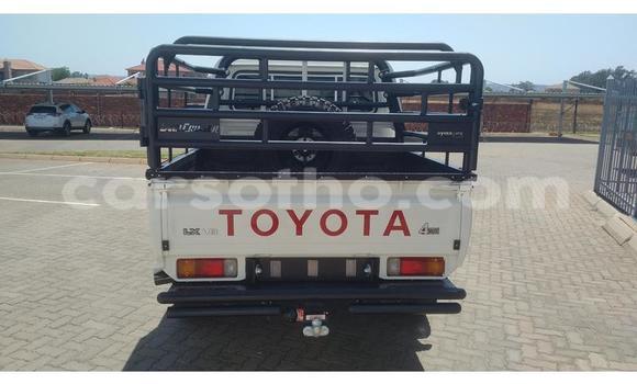 اشتري مستعمل Toyota Land Cruiser White سيارة في Maseru في Maseru اشتري مستعمل Toyota Land Cruiser White سيارة في Maseru في Maseru