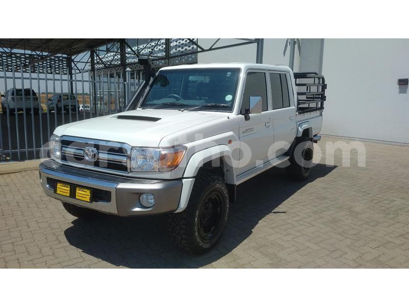 Big with watermark toyota land cruiser maseru maseru 13105