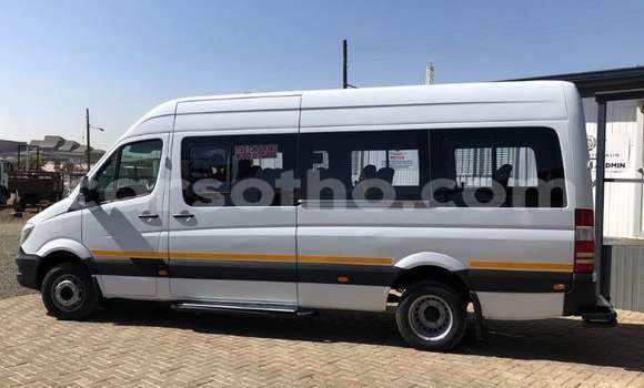 اشتري مستعمل Mercedes-Benz S–Class White سيارة في Maseru في Maseru اشتري مستعمل Mercedes-Benz S–Class White سيارة في Maseru في Maseru