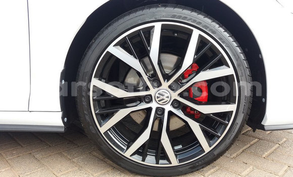 اشتري مستعمل Volkswagen Golf GTI White سيارة في Maseru في Maseru اشتري مستعمل Volkswagen Golf GTI White سيارة في Maseru في Maseru