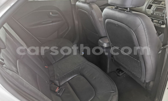 Acheter Occasion Voiture Kia Rio Blanc à Maseru, Maseru Acheter Occasion Voiture Kia Rio Blanc à Maseru, Maseru