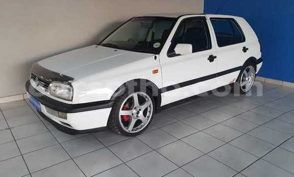Sayi Na hannu Volkswagen Golf White Mota in Maseru a Maseru Sayi Na hannu Volkswagen Golf White Mota in Maseru a Maseru