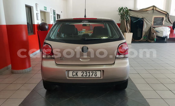 اشتري مستعمل Volkswagen Polo Beige سيارة في Hlotse في Leribe اشتري مستعمل Volkswagen Polo Beige سيارة في Hlotse في Leribe