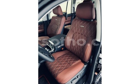 اشتري Imported Toyota Land Cruiser Black سيارة في Import - Dubai في Maseru اشتري Imported Toyota Land Cruiser Black سيارة في Import - Dubai في Maseru