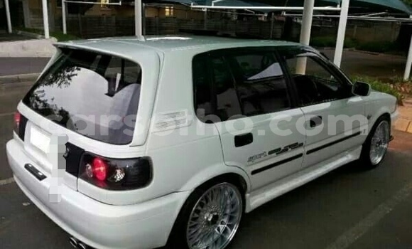 Acheter Occasion Voiture Toyota Vitz Blanc à Mohale's Hoek, Mohale's Hoek Acheter Occasion Voiture Toyota Vitz Blanc à Mohale's Hoek, Mohale's Hoek