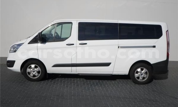 Acheter Occasion Voiture Ford Tourneo Courier Blanc à Maseru, Maseru Acheter Occasion Voiture Ford Tourneo Courier Blanc à Maseru, Maseru