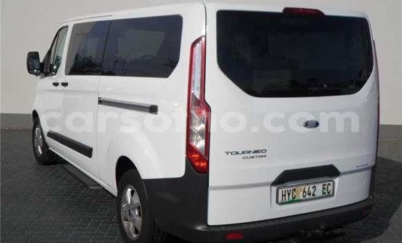Acheter Occasion Voiture Ford Tourneo Courier Blanc à Maseru, Maseru Acheter Occasion Voiture Ford Tourneo Courier Blanc à Maseru, Maseru
