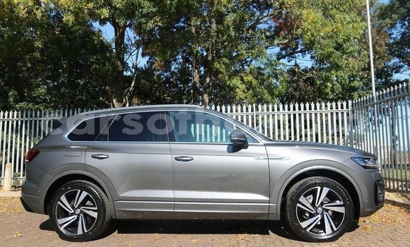 Acheter Occasion Voiture Volkswagen Touareg Noir à Maputsoe, Leribe Acheter Occasion Voiture Volkswagen Touareg Noir à Maputsoe, Leribe