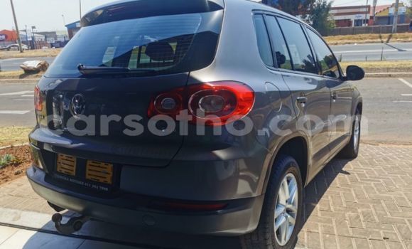 Sayi Na hannu Volkswagen Tiguan Silver Mota in Maseru a Maseru Sayi Na hannu Volkswagen Tiguan Silver Mota in Maseru a Maseru