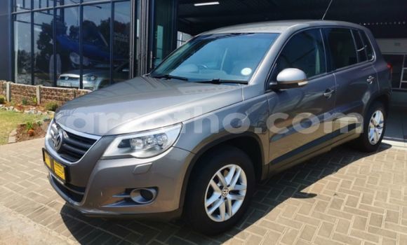 Sayi Na hannu Volkswagen Tiguan Silver Mota in Maseru a Maseru Sayi Na hannu Volkswagen Tiguan Silver Mota in Maseru a Maseru