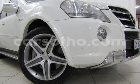 اشتري مستعمل Mercedes-Benz ML–Class White سيارة في Hlotse في Leribe اشتري مستعمل Mercedes-Benz ML–Class White سيارة في Hlotse في Leribe