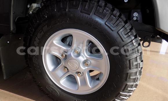 اشتري مستعمل Land Rover Defender Black سيارة في Maseru في Maseru اشتري مستعمل Land Rover Defender Black سيارة في Maseru في Maseru