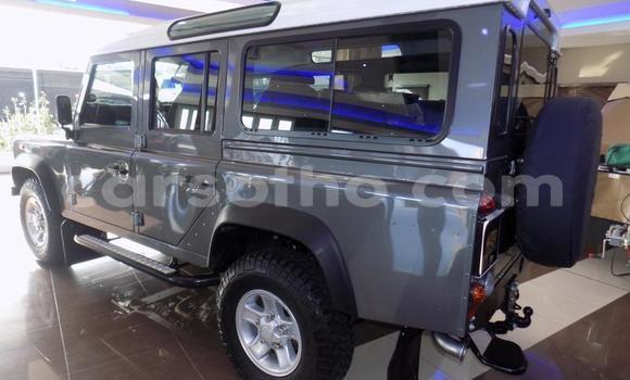 اشتري مستعمل Land Rover Defender Black سيارة في Maseru في Maseru اشتري مستعمل Land Rover Defender Black سيارة في Maseru في Maseru
