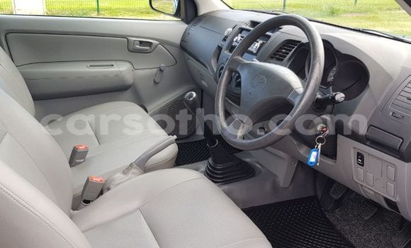 Buy Used Toyota Hilux Blue Car in Maseru in Maseru Buy Used Toyota Hilux Blue Car in Maseru in Maseru