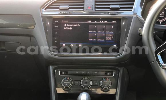 Buy Used Volkswagen Tiguan Silver Car in Hlotse in Leribe Buy Used Volkswagen Tiguan Silver Car in Hlotse in Leribe
