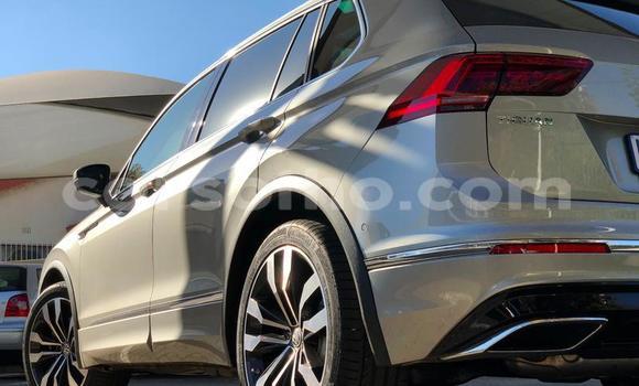 Buy Used Volkswagen Tiguan Silver Car in Hlotse in Leribe Buy Used Volkswagen Tiguan Silver Car in Hlotse in Leribe