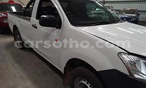 Acheter Occasion Voiture Isuzu KB Blanc à Butha Buthe, Butha-Buthe Acheter Occasion Voiture Isuzu KB Blanc à Butha Buthe, Butha-Buthe