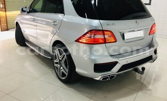 Sayi Na hannu Mercedes-Benz ML–Class Silver Mota in Hlotse a Leribe Sayi Na hannu Mercedes-Benz ML–Class Silver Mota in Hlotse a Leribe