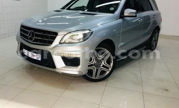 Sayi Na hannu Mercedes-Benz ML–Class Silver Mota in Hlotse a Leribe Sayi Na hannu Mercedes-Benz ML–Class Silver Mota in Hlotse a Leribe