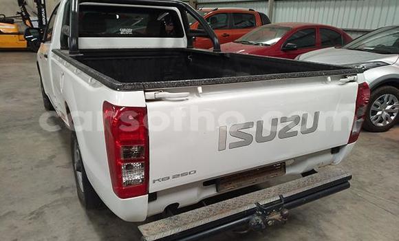 Acheter Occasion Voiture Isuzu KB Blanc à Butha Buthe, Butha-Buthe Acheter Occasion Voiture Isuzu KB Blanc à Butha Buthe, Butha-Buthe