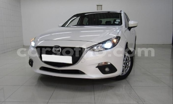 Acheter Occasion Voiture Mazda 3 Blanc à Hlotse, Leribe Acheter Occasion Voiture Mazda 3 Blanc à Hlotse, Leribe