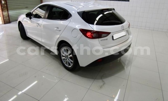 Acheter Occasion Voiture Mazda 3 Blanc à Hlotse, Leribe Acheter Occasion Voiture Mazda 3 Blanc à Hlotse, Leribe