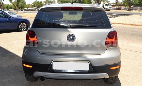 Sayi Na hannu Volkswagen Polo Silver Mota in Hlotse a Leribe Sayi Na hannu Volkswagen Polo Silver Mota in Hlotse a Leribe