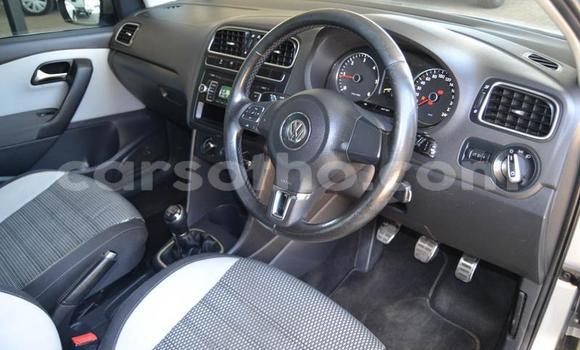 Sayi Na hannu Volkswagen Polo Silver Mota in Hlotse a Leribe Sayi Na hannu Volkswagen Polo Silver Mota in Hlotse a Leribe