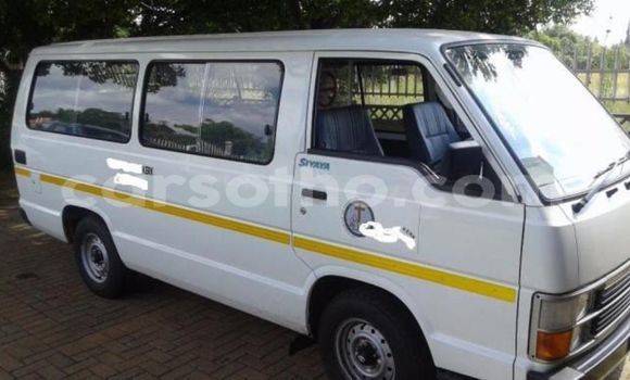 Sayi Na hannu Toyota Hiace White Mota in Maputsoa a Leribe Sayi Na hannu Toyota Hiace White Mota in Maputsoa a Leribe