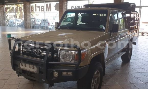 Buy Used Toyota Land Cruiser Brown Car in Maseru in Maseru Buy Used Toyota Land Cruiser Brown Car in Maseru in Maseru