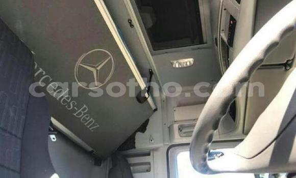 Acheter Occasion Utilitaire Mercedes‒Benz Arocs Blanc à Maseru, Maseru Acheter Occasion Utilitaire Mercedes‒Benz Arocs Blanc à Maseru, Maseru