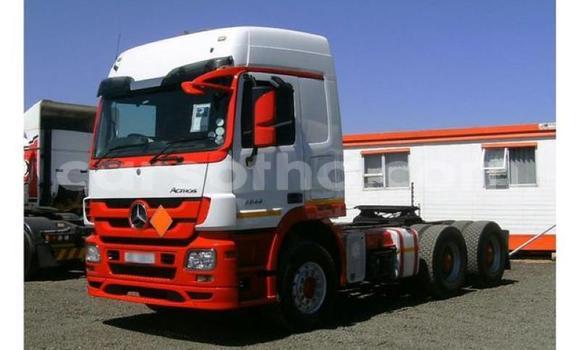 Acheter Occasion Utilitaire Mercedes‒Benz 2644 Autre à Maseru, Maseru Acheter Occasion Utilitaire Mercedes‒Benz 2644 Autre à Maseru, Maseru