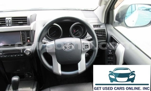 Acheter Occasion Voiture Toyota Prado Blanc à Butha–Buthe, Thaba-Tseka Acheter Occasion Voiture Toyota Prado Blanc à Butha–Buthe, Thaba-Tseka