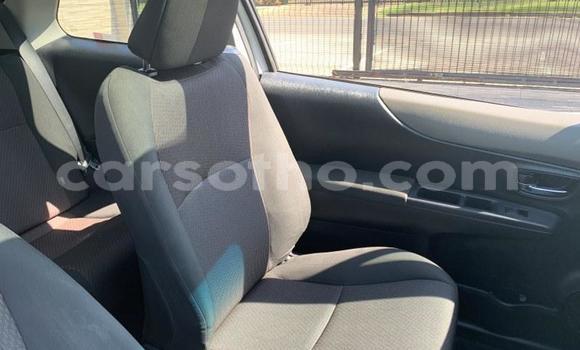 Sayi Na hannu Toyota Yaris Silver Mota in Maseru a Maseru Sayi Na hannu Toyota Yaris Silver Mota in Maseru a Maseru