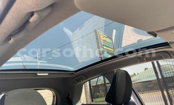 Sayi Na hannu Toyota Yaris Silver Mota in Maseru a Maseru Sayi Na hannu Toyota Yaris Silver Mota in Maseru a Maseru