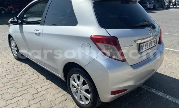 Sayi Na hannu Toyota Yaris Silver Mota in Maseru a Maseru Sayi Na hannu Toyota Yaris Silver Mota in Maseru a Maseru