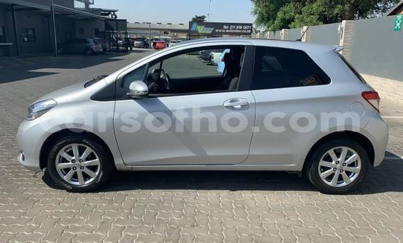 Sayi Na hannu Toyota Yaris Silver Mota in Maseru a Maseru Sayi Na hannu Toyota Yaris Silver Mota in Maseru a Maseru