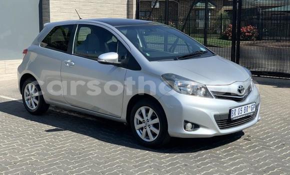 Sayi Na hannu Toyota Yaris Silver Mota in Maseru a Maseru Sayi Na hannu Toyota Yaris Silver Mota in Maseru a Maseru