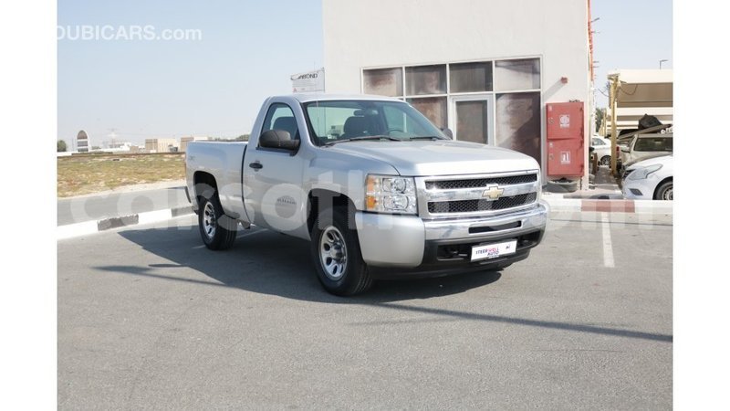 Big with watermark chevrolet silverado maseru import dubai 13296