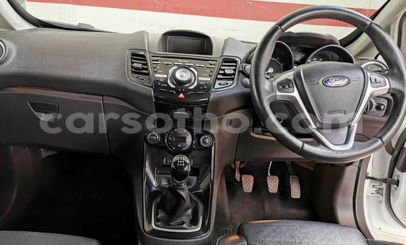 Acheter Occasion Voiture Ford Fiesta Blanc à Hlotse, Leribe Acheter Occasion Voiture Ford Fiesta Blanc à Hlotse, Leribe
