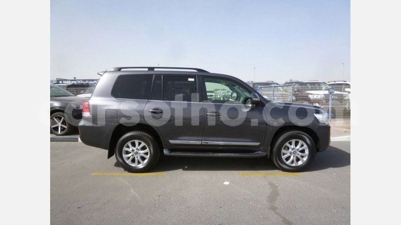 Big with watermark toyota land cruiser leribe maputsoe 13301