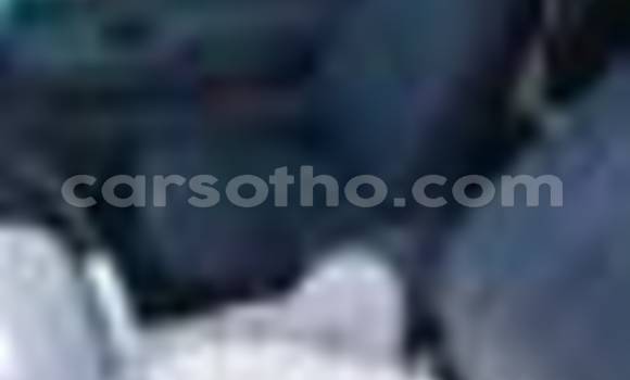 Sayi Na hannu Toyota Hillux White Babbar mota in Maseru a Maseru Sayi Na hannu Toyota Hillux White Babbar mota in Maseru a Maseru