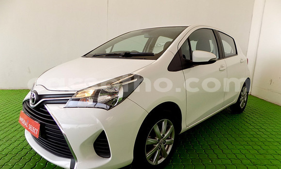 Buy Used Toyota Yaris White Car in Maputsoa in Leribe Buy Used Toyota Yaris White Car in Maputsoa in Leribe
