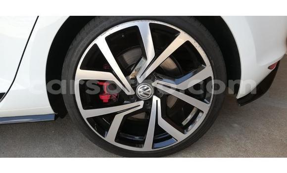 اشتري مستعمل Volkswagen Golf GTI White سيارة في Maseru في Maseru اشتري مستعمل Volkswagen Golf GTI White سيارة في Maseru في Maseru