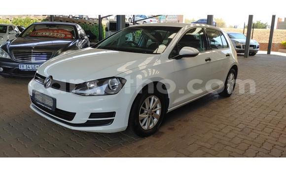 Sayi Na hannu Volkswagen Polo White Mota in Maseru a Maseru Sayi Na hannu Volkswagen Polo White Mota in Maseru a Maseru