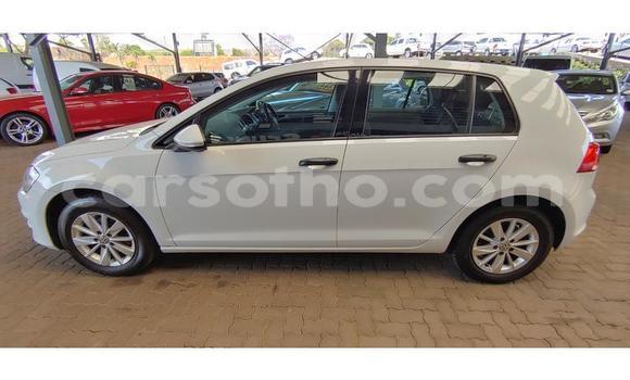 Sayi Na hannu Volkswagen Polo White Mota in Maseru a Maseru Sayi Na hannu Volkswagen Polo White Mota in Maseru a Maseru
