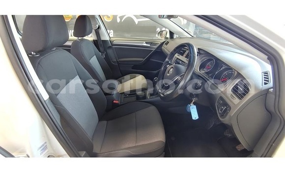 Sayi Na hannu Volkswagen Polo White Mota in Maseru a Maseru Sayi Na hannu Volkswagen Polo White Mota in Maseru a Maseru