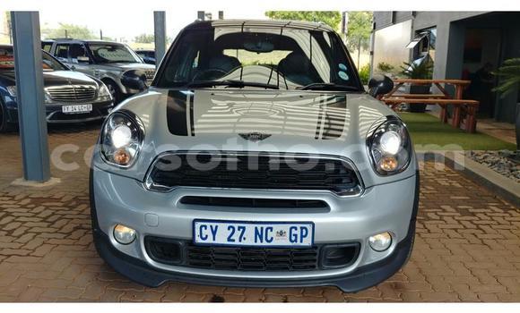 Buy Used Mini Paceman White Car in Maseru in Maseru Buy Used Mini Paceman White Car in Maseru in Maseru