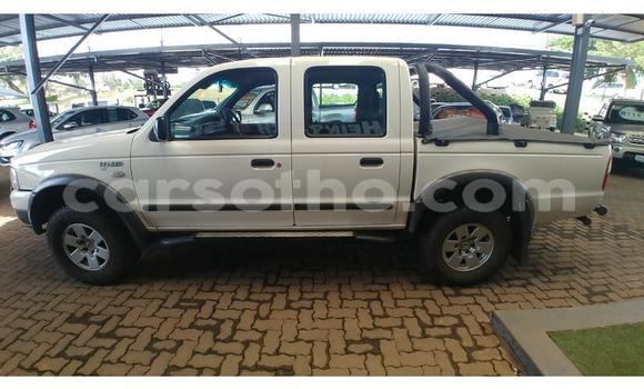 Sayi Na hannu Ford Ranger White Mota in Maseru a Maseru Sayi Na hannu Ford Ranger White Mota in Maseru a Maseru
