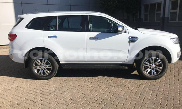 Buy Used Ford Everest White Car in Maputsoa in Leribe Buy Used Ford Everest White Car in Maputsoa in Leribe
